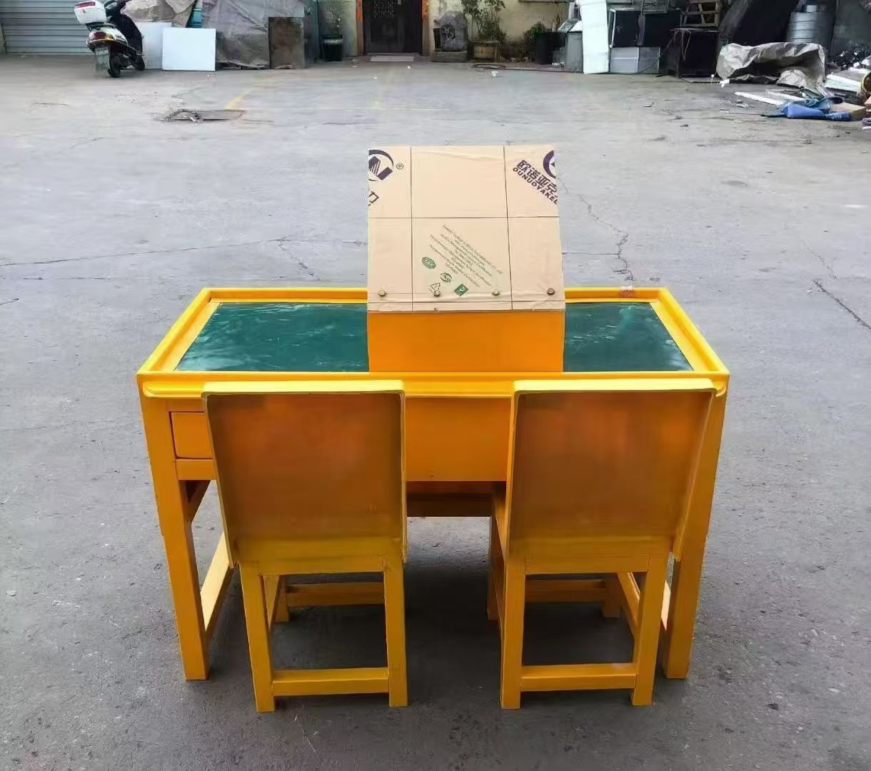 永定防静电导通桌井下煤矿火工品发放桌：危险品流转的安全守护者